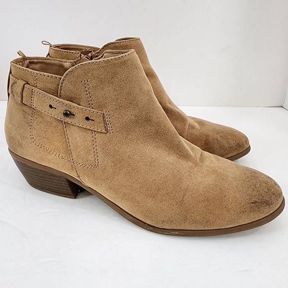 Old Navy Women's Tan Vegan Ankle Booties, Size 9 - Picture 6 of 11